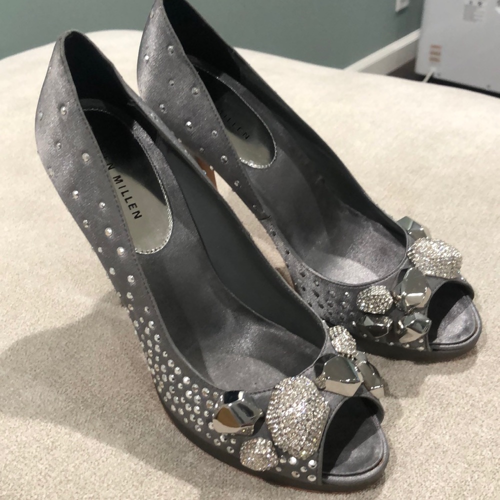 Size 38. Karen Millen Open Toe Crystal Pumps